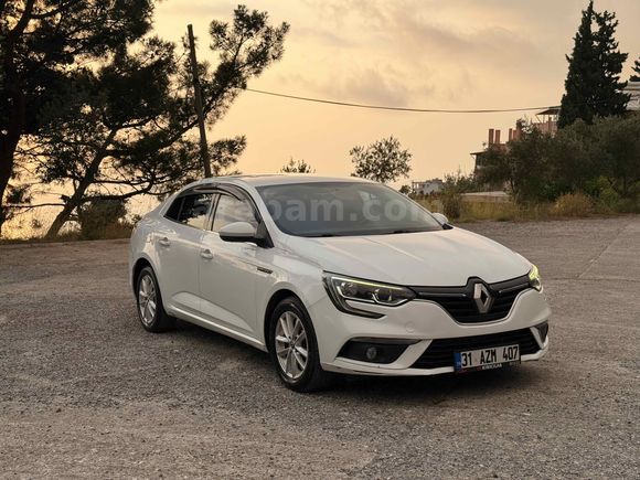 Sahibinden Renault Megane 1.5 Blue DCI Touch 2020 Model 