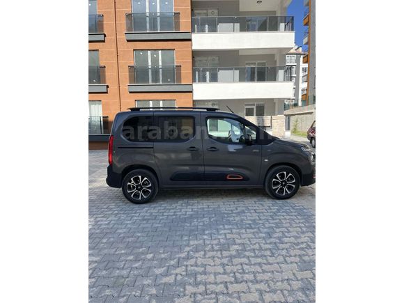 Sahibinden Citroen Berlingo 1.5 BlueHDI Shine Bold 2023 Model  86.000 km Gri (titanyum)