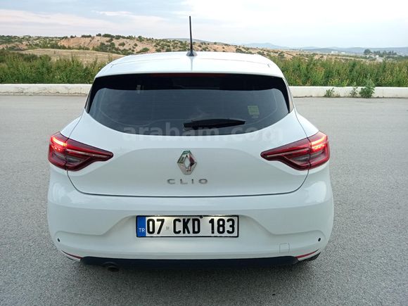 Sahibinden Renault Clio 1.0 TCe Joy 2022 Model