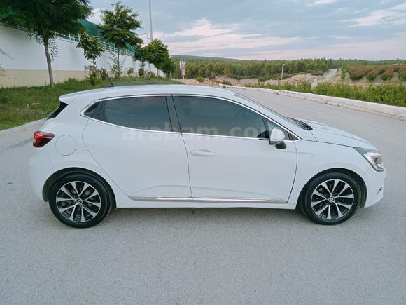 Sahibinden Renault Clio 1.0 TCe Joy 2022 Model