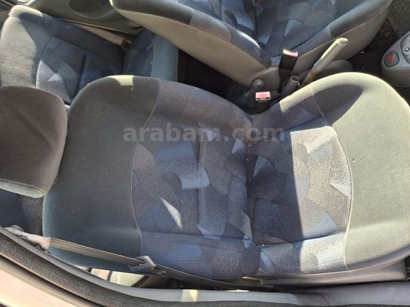 Sahibinden Renault Clio 1.6 RTE 2000 Model 