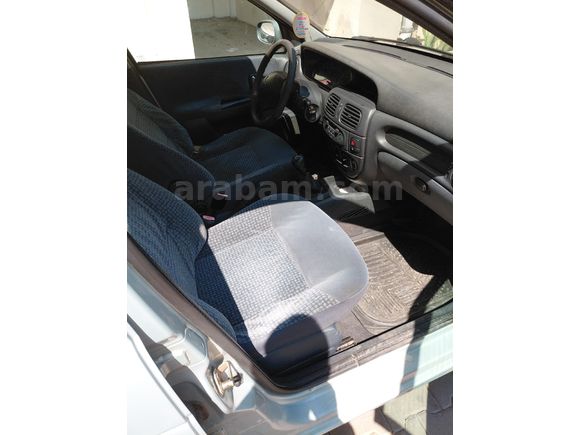 Sahibinden Renault Megane 1.6 Expression 2003 Model  232.000 km Gri (Gümüş)
