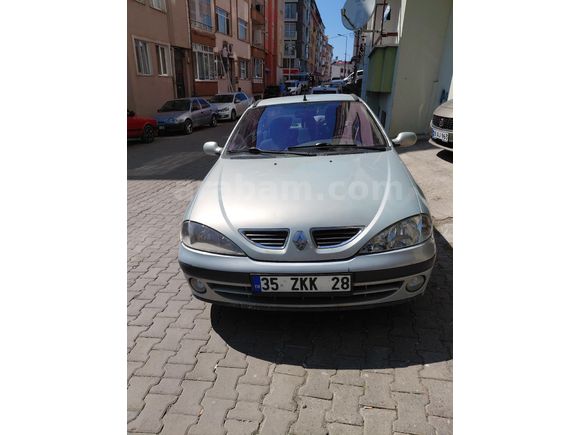 Sahibinden Renault Megane 1.6 Expression 2003 Model  232.000 km Gri (Gümüş)