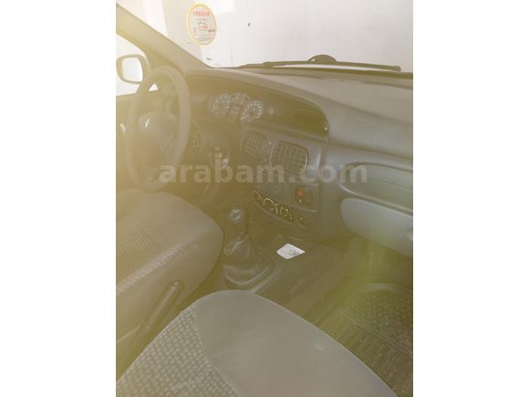 Sahibinden Renault Megane 1.6 Expression 2003 Model  232.000 km Gri (Gümüş)
