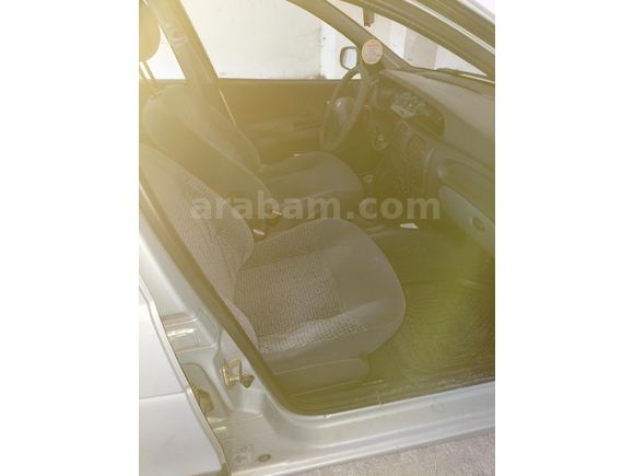 Sahibinden Renault Megane 1.6 Expression 2003 Model  232.000 km Gri (Gümüş)