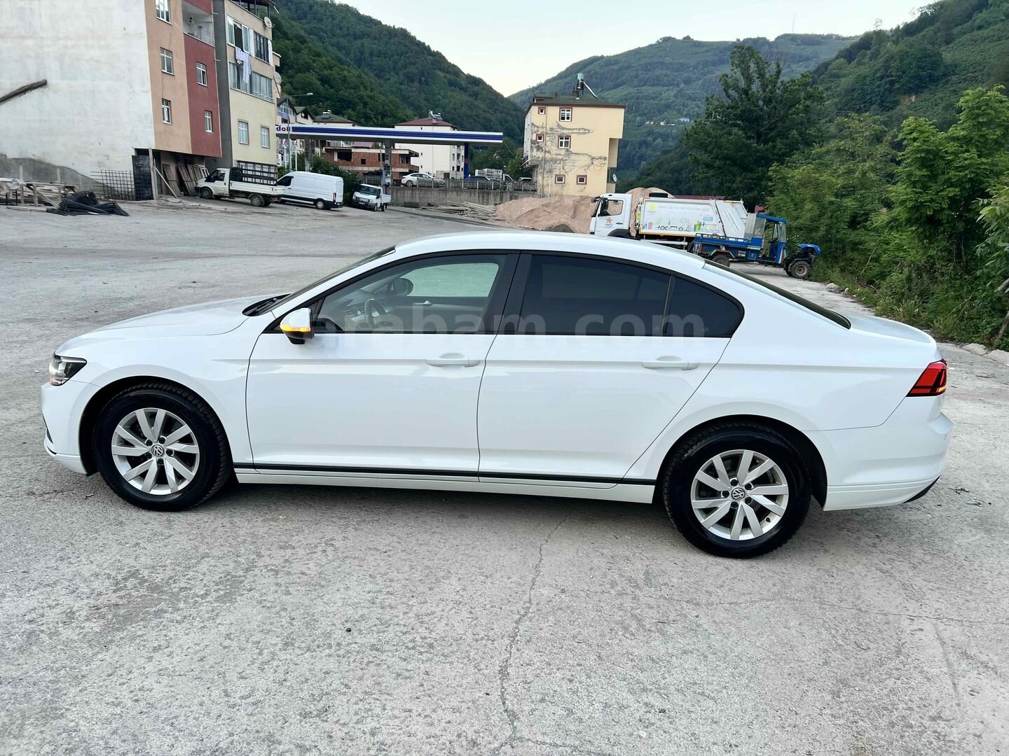 Galeriden Volkswagen Passat 1.6 TDi 2020 Model Ordu 127.952 km Beyaz 5
