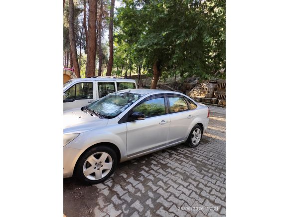 Sahibinden Ford Focus 1.6 TDCi Trend 2011 Model