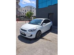 Sahibinden Hyundai Accent Blue 1.6 CRDI Biz 2015 Model Kocaeli 72.500 km Beyaz