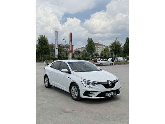 Sahibinden Renault Megane 1.3 TCe Joy 2021 Model 