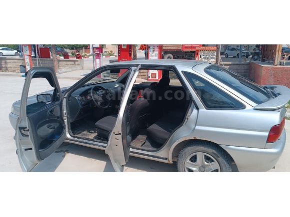 Sahibinden Ford Escort 1.6 CLX 1999 Model