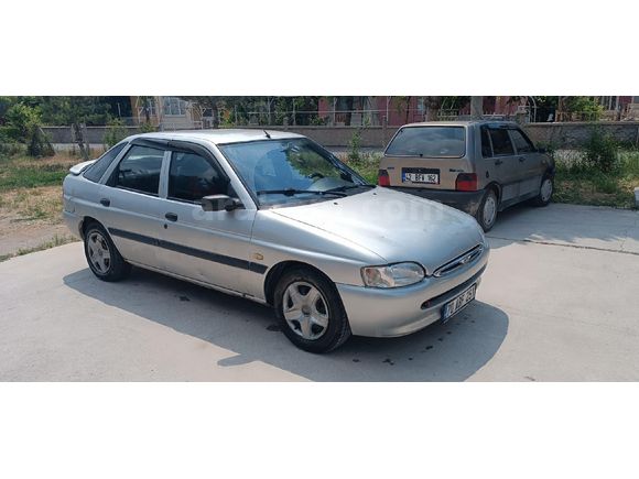 Sahibinden Ford Escort 1.6 CLX 1999 Model