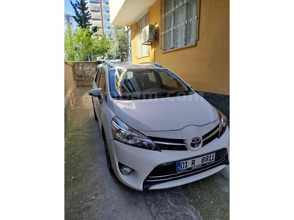 Sahibinden Toyota Verso 1.6 D-4D Elegant 2014 Model