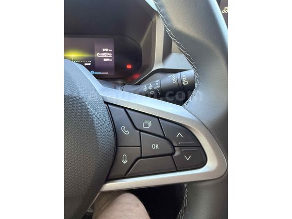 Sahibinden Renault Duster 1.6 E-Tech Techno 2025 Model 