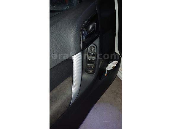 Citroen C3 1.4 HDi Exclusive CAM TAVAN