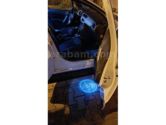 Citroen C3 1.4 HDi Exclusive CAM TAVAN