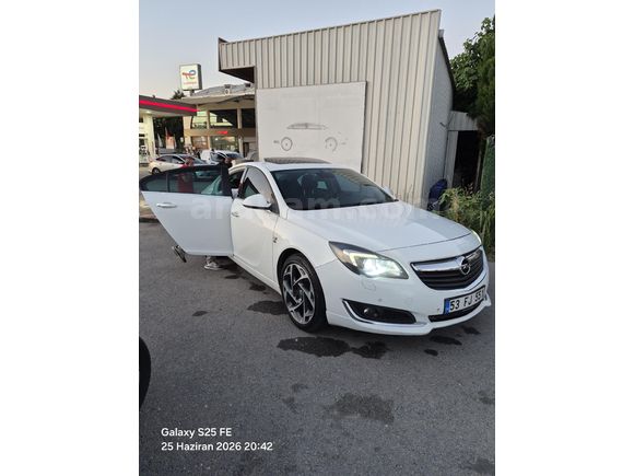 Öğretmenden Opel Insignia 1.6 CDTI Sport 2017 Model