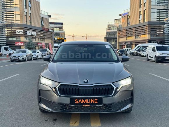 SAMLİNE OTOMOTİV"DEN 2025 HATASIZ BOYASIZ SKODA OCTAVİA ELITE