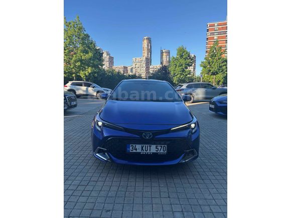 Sahibinden Toyota Corolla 1.8 Hybrid Passion X-Pack 2023 Model 