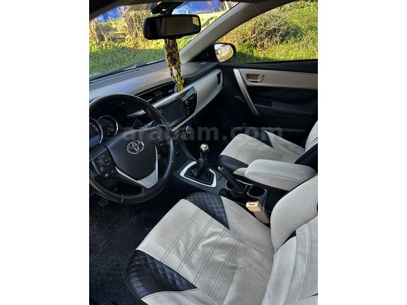 Sahibinden Toyota Corolla 1.4 D-4D Advance 2015 Model 