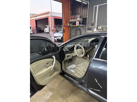 Sahibinden Renault Fluence 1.5 dCi Privilege 2010 Model 