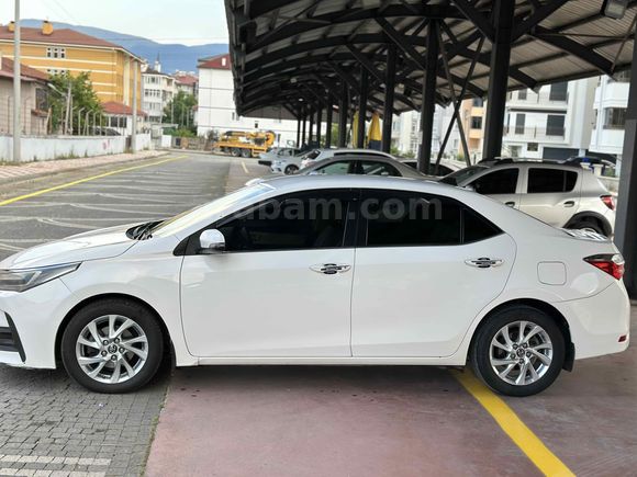 Sahibinden Toyota Corolla 1.4 D-4D Premium 2016 Model 