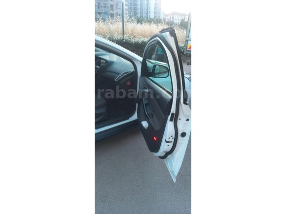 Sahibinden Ford Focus 1.6 TDCi Titanium 2015 Model