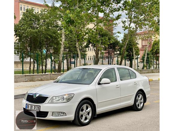 HATASIZ BOYASIZ İLK EL 140 BİNDE DPF ELEGANCE OCTAVIA
