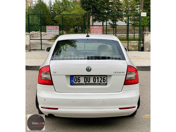 HATASIZ BOYASIZ İLK EL 140 BİNDE DPF ELEGANCE OCTAVIA