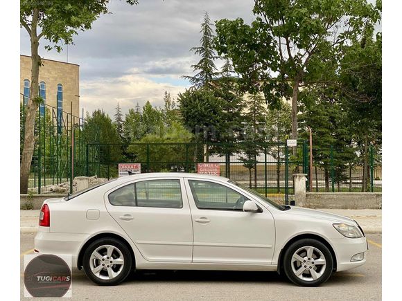 HATASIZ BOYASIZ İLK EL 140 BİNDE DPF ELEGANCE OCTAVIA