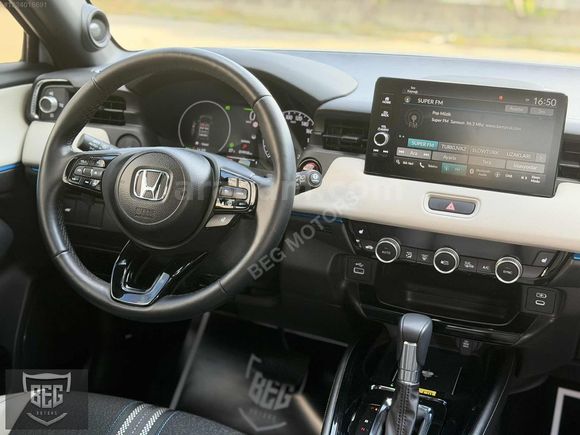 2024-HONDA-HRV-19 BİN-KM-HATASIZ-HYBRİT-STYLE PLUS-CAM TAVAN-