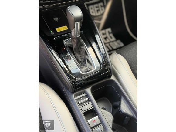 2024-HONDA-HRV-19 BİN-KM-HATASIZ-HYBRİT-STYLE PLUS-CAM TAVAN-