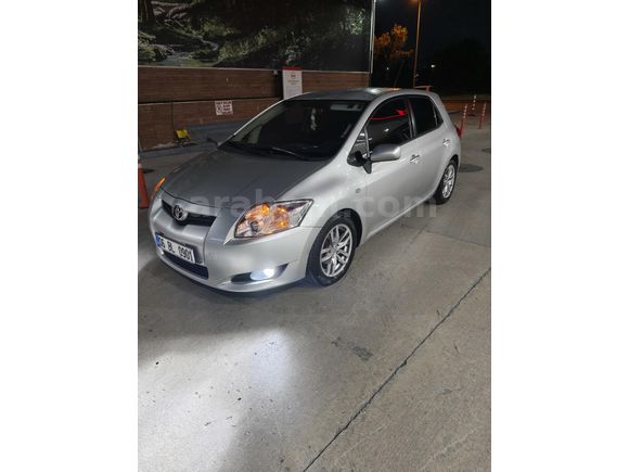 Sahibinden Toyota Auris 1.4 D-4D Comfort 2008 Model