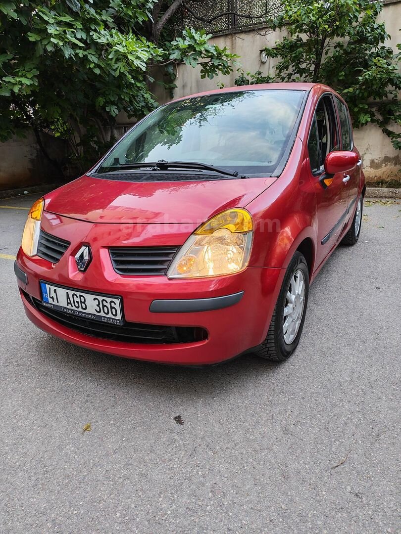 Sahibinden Renault Modus 1.4 Dynamique 2006 Model İstanbul 228.000 km Kırmızı 2