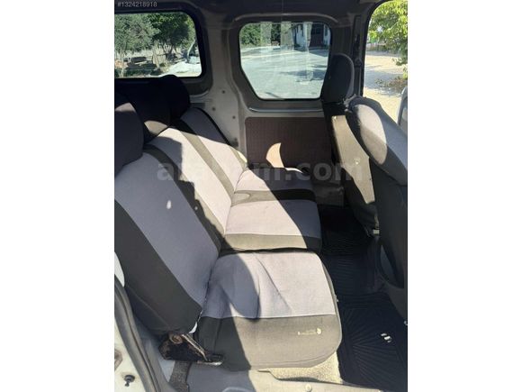 2006 Hatasız Boyasız Ford Connect