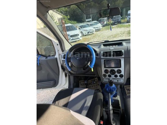 2006 Hatasız Boyasız Ford Connect