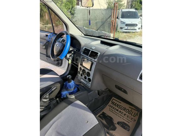 2006 Hatasız Boyasız Ford Connect
