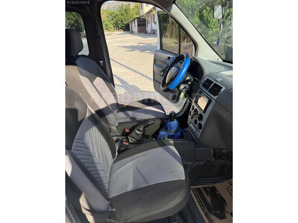 2006 Hatasız Boyasız Ford Connect