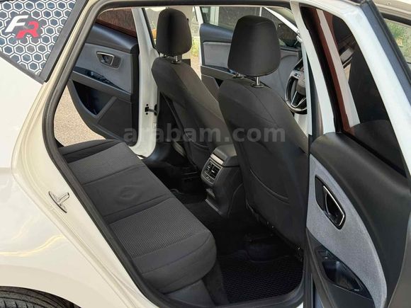 Galeriden Seat Leon 1.6 TDI Style 2018 Model Van