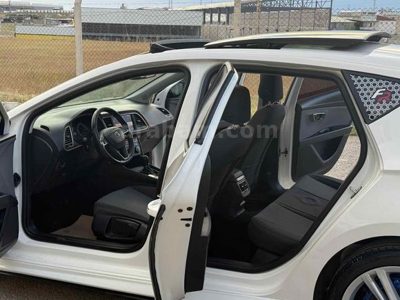 Galeriden Seat Leon 1.6 TDI Style 2018 Model Van