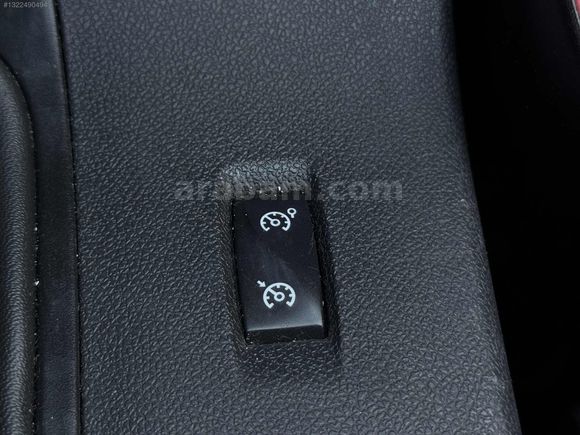 LOCA GARAGE OTOMATİK MAKYAJLI TOUCH PLUS 379.000 KM110HP