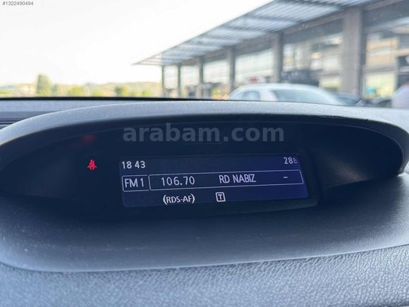 LOCA GARAGE OTOMATİK MAKYAJLI TOUCH PLUS 379.000 KM110HP