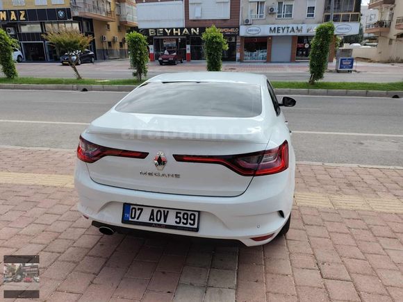2021 çıkışlı Megane 168 bin km touch plus dizel otomatik hatasız