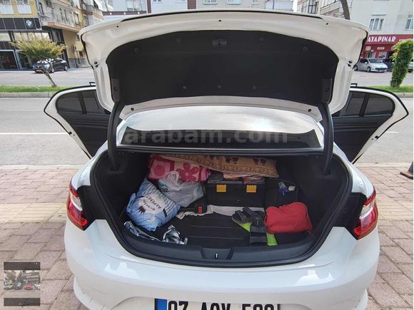 2021 çıkışlı Megane 168 bin km touch plus dizel otomatik hatasız