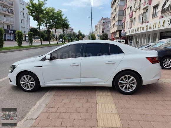 2021 çıkışlı Megane 168 bin km touch plus dizel otomatik hatasız