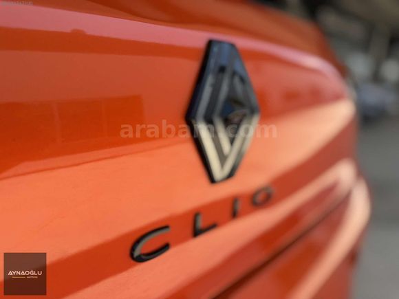 AYNAOĞLU 2024 MD RENAULT CLIO 1.0 TCE ALPINE 40 BİN KM OTOMATİK