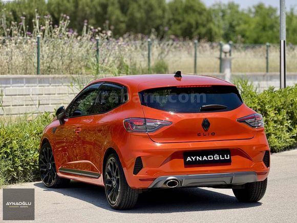 AYNAOĞLU 2024 MD RENAULT CLIO 1.0 TCE ALPINE 40 BİN KM OTOMATİK