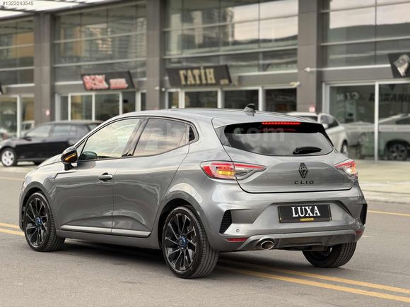 LUXA AUTO'DAN HATASIZ BOYASIZ TRAMERSİZ DÜŞÜK KM