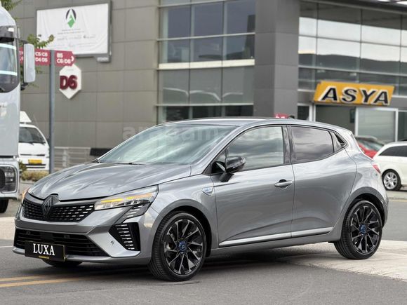 LUXA AUTO'DAN HATASIZ BOYASIZ TRAMERSİZ DÜŞÜK KM