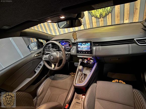 2024**RENAULT CLİO**1.0 Tce**ESPRİT ALPİNE**20.000km**HATASIZ