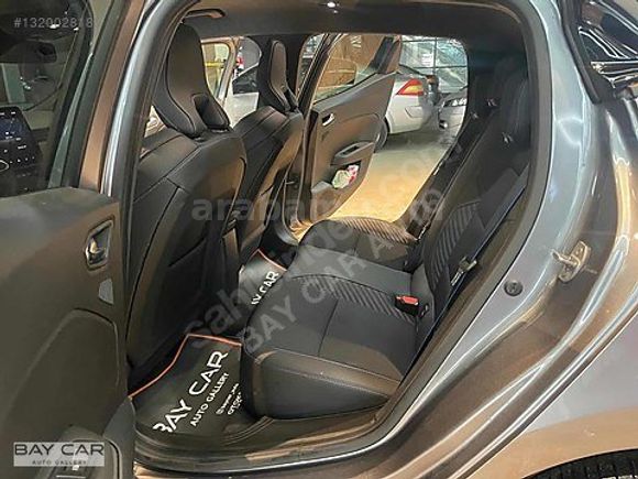 BAY CAR'DAN 2024 CLİO 1.0 TCE TECHNO ESPRİT ALPİNE BOYASIZ